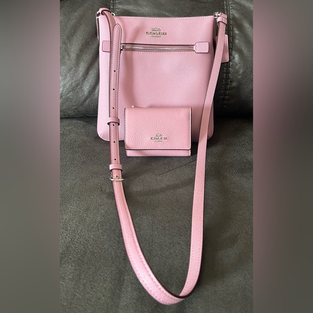 Coach Mini Rowan File Bag w/ matching Micro Wallet!